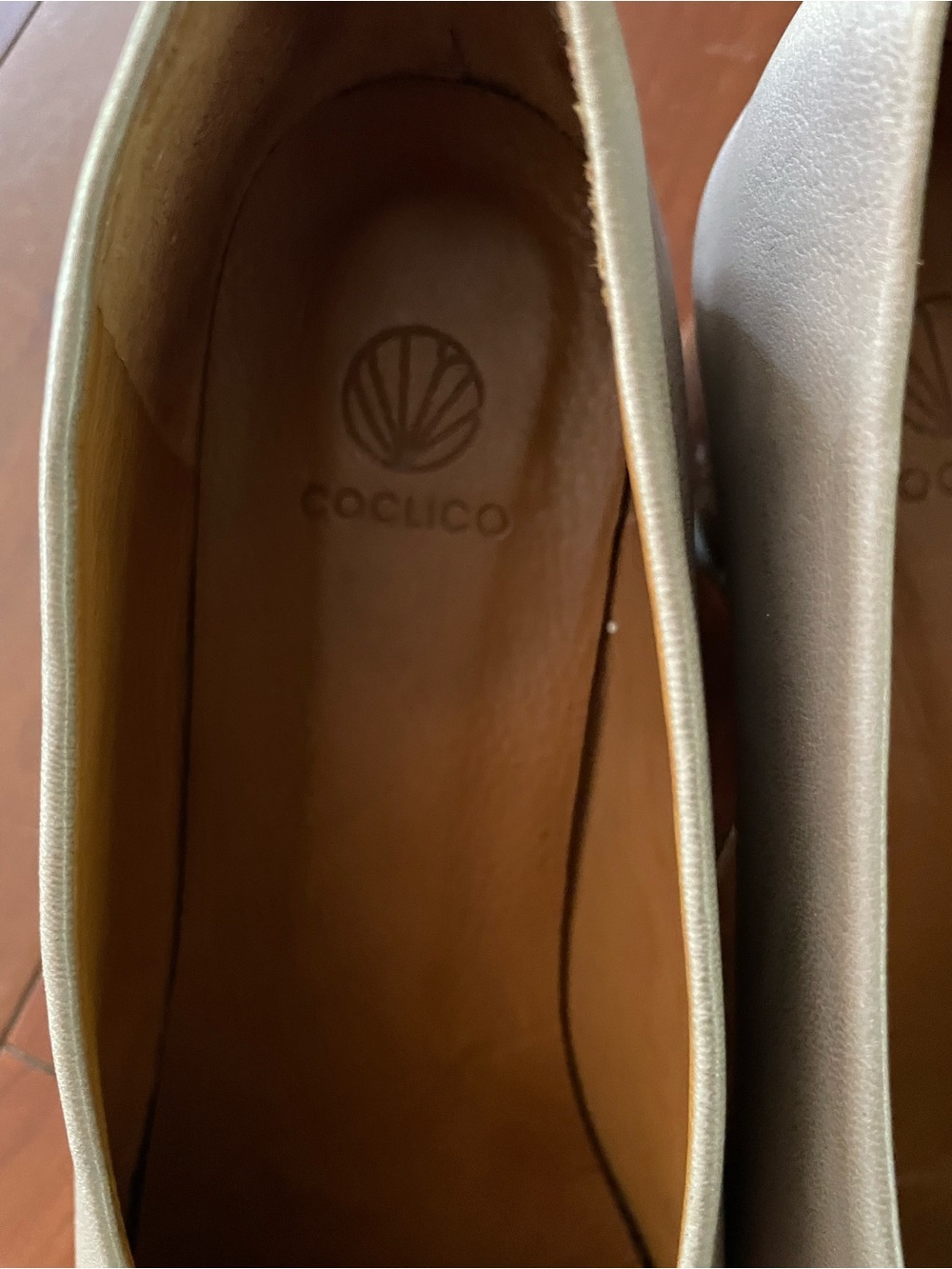 Coclico soft leather wooden block heels